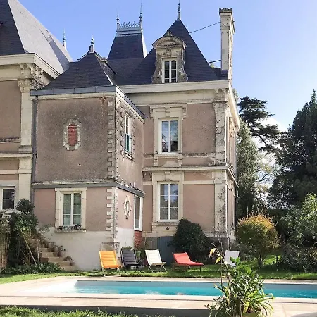 Maison De Maitre Avec Piscine Et Jardin - Coeur Des Coteaux Du Layon, Proche Angers Et Saumur - Fr-1-622-55 B&B