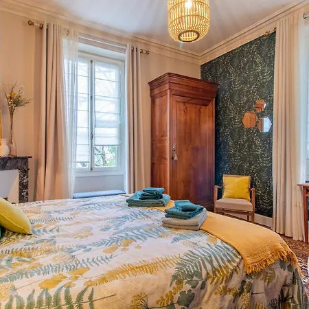 Maison De Maitre Avec Piscine Et Jardin - Coeur Des Coteaux Du Layon, Proche Angers Et Saumur - Fr-1-622-55 *